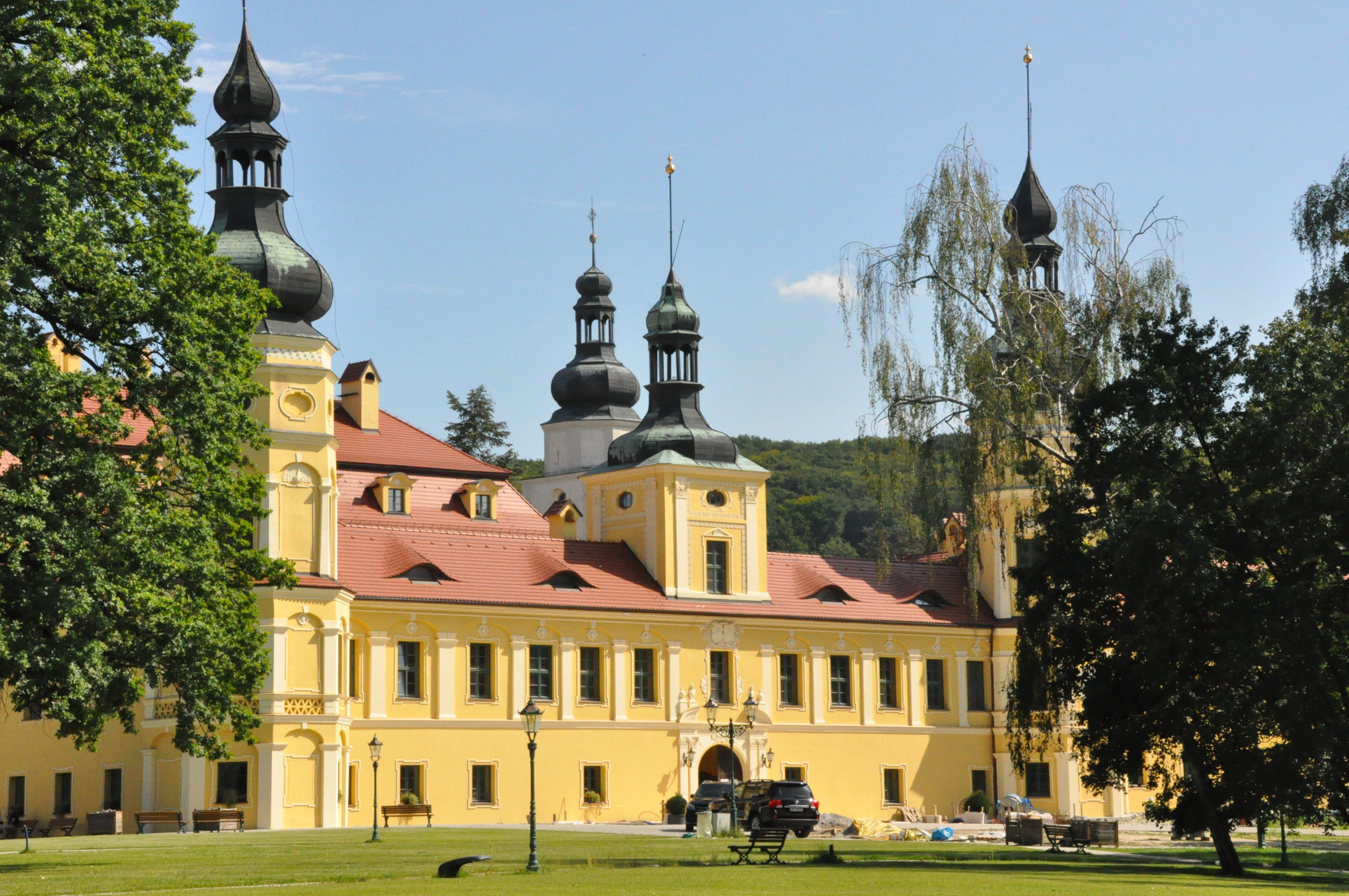 Front pałacu z Żyrowej, województwo opolskie