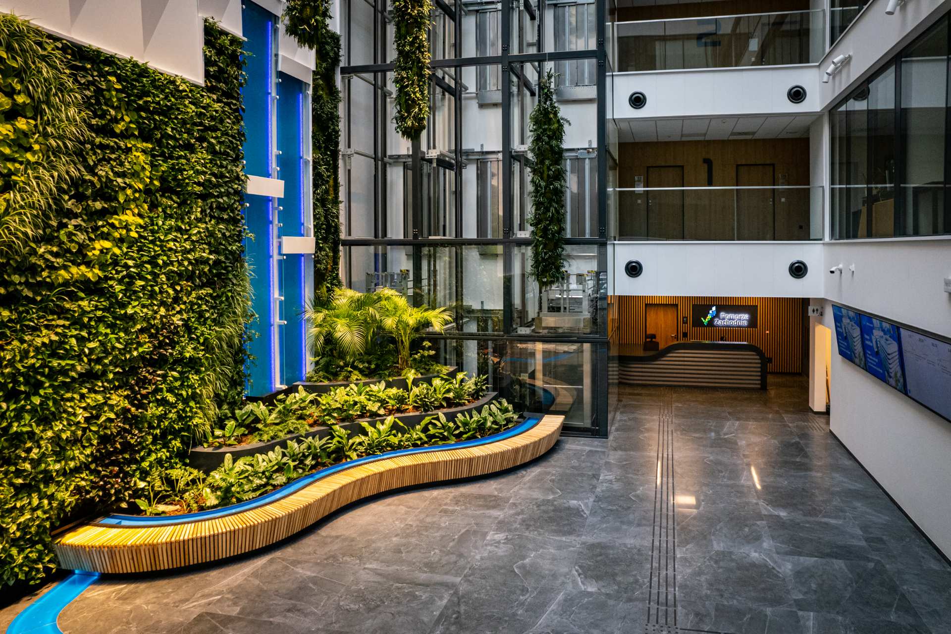 Atrium Urzędu Marszałkowskiego Województwa Zachodniopomorskiego