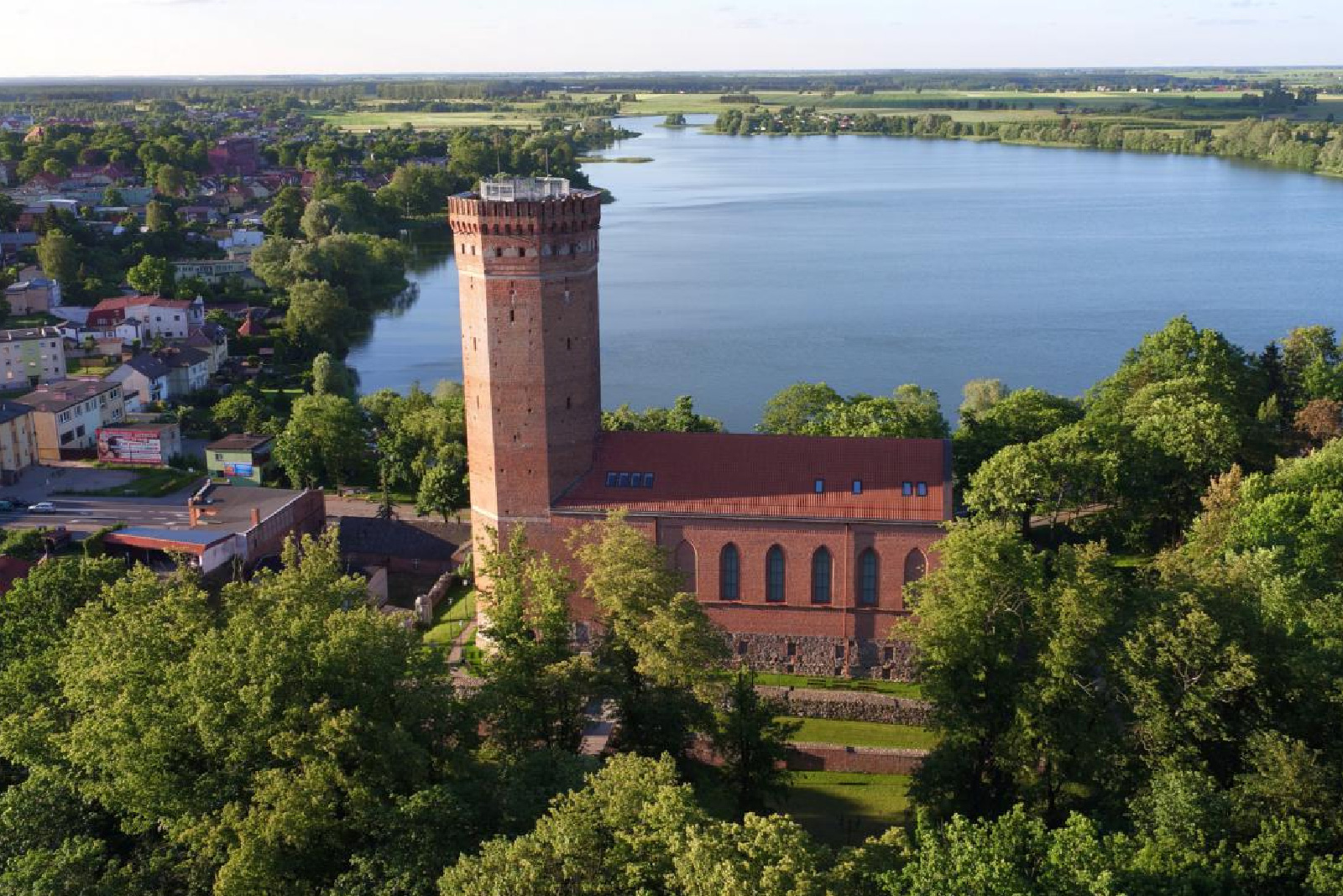 widok z lotu ptaka na zamek w Człuchowie 