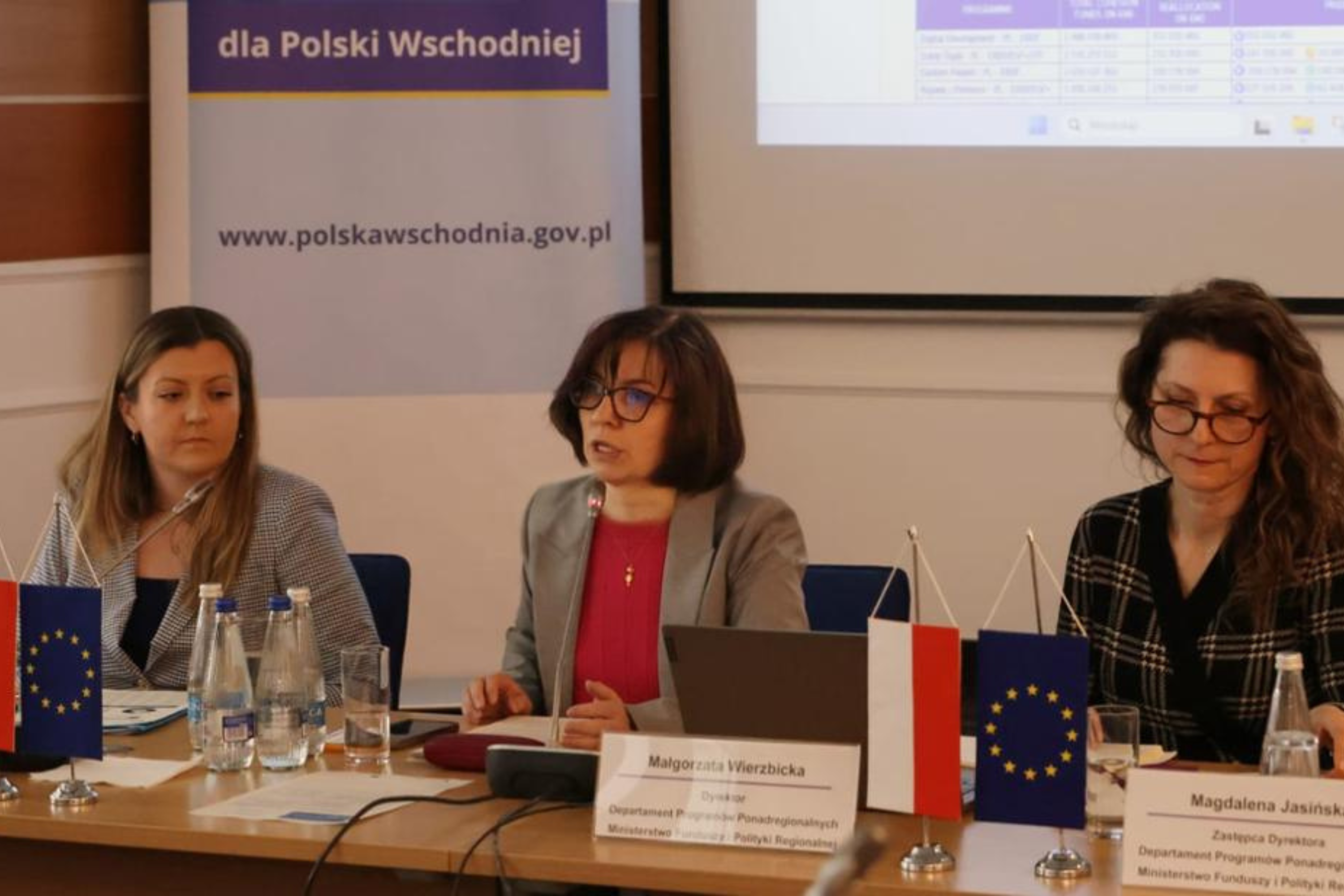 Na zdjęciu przedstawiciele Komitetu Monitorującego FEPW