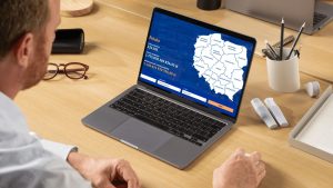 Mapa Dotacji na ekranie laptopa