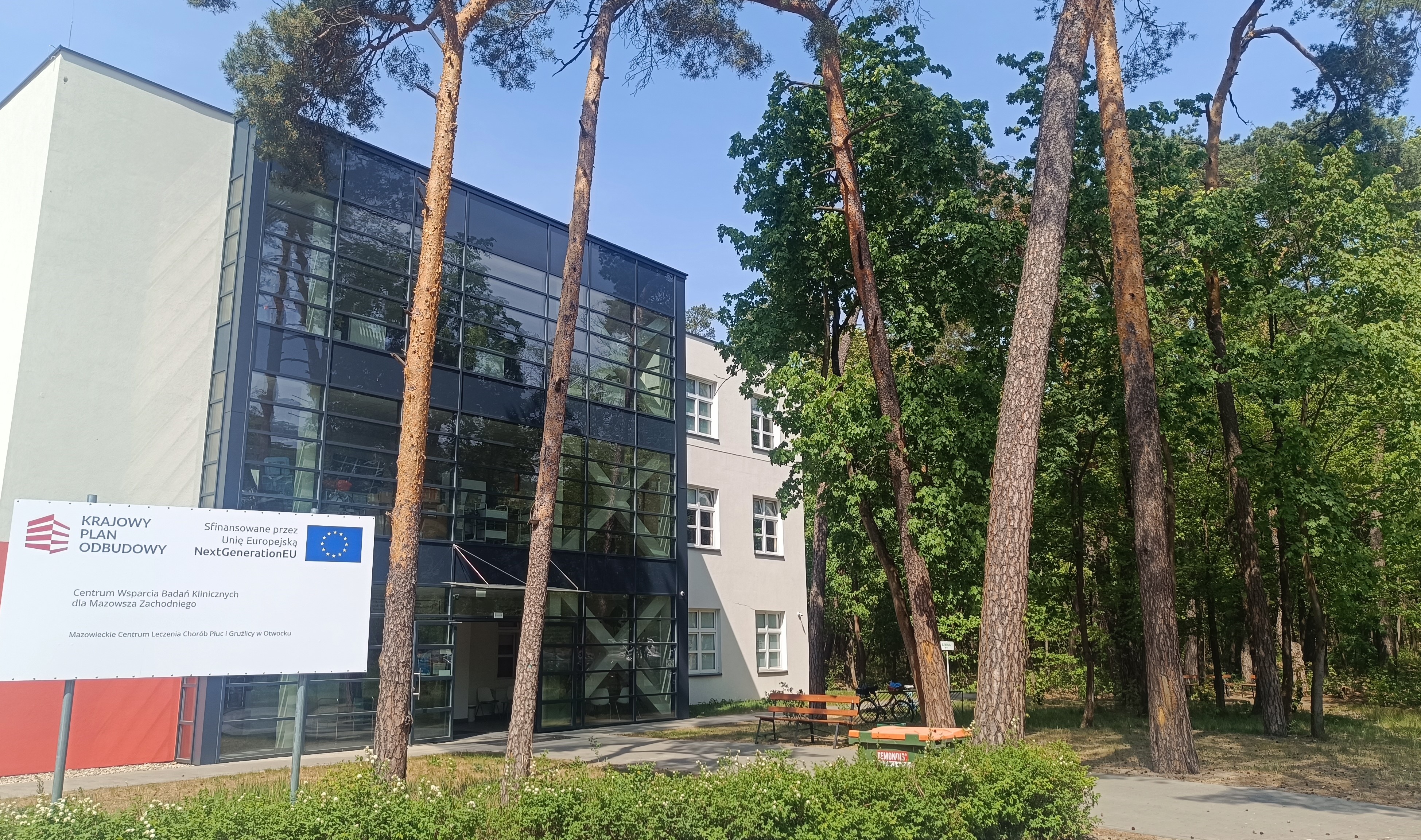budynek - Mazowieckie Centrum Leczenia Chorób Płuc i Gruźlicy 